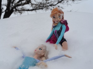 We played with dolls in the snow!